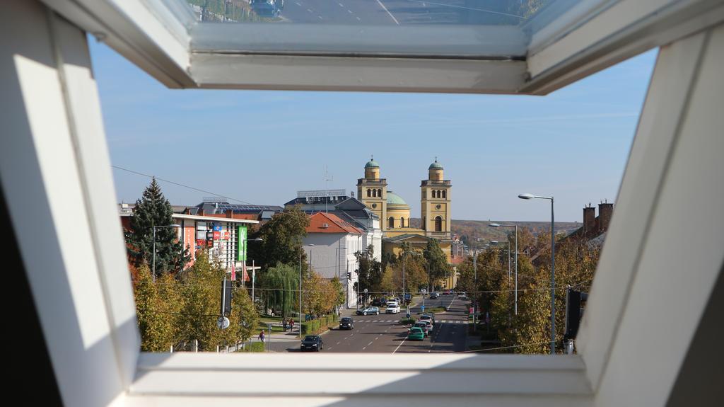 Eger Apartman 外观 照片